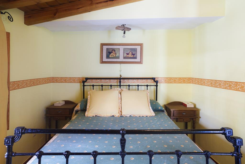 La Casa Del Tio Venancio Pension Caracenilla Kamer foto
