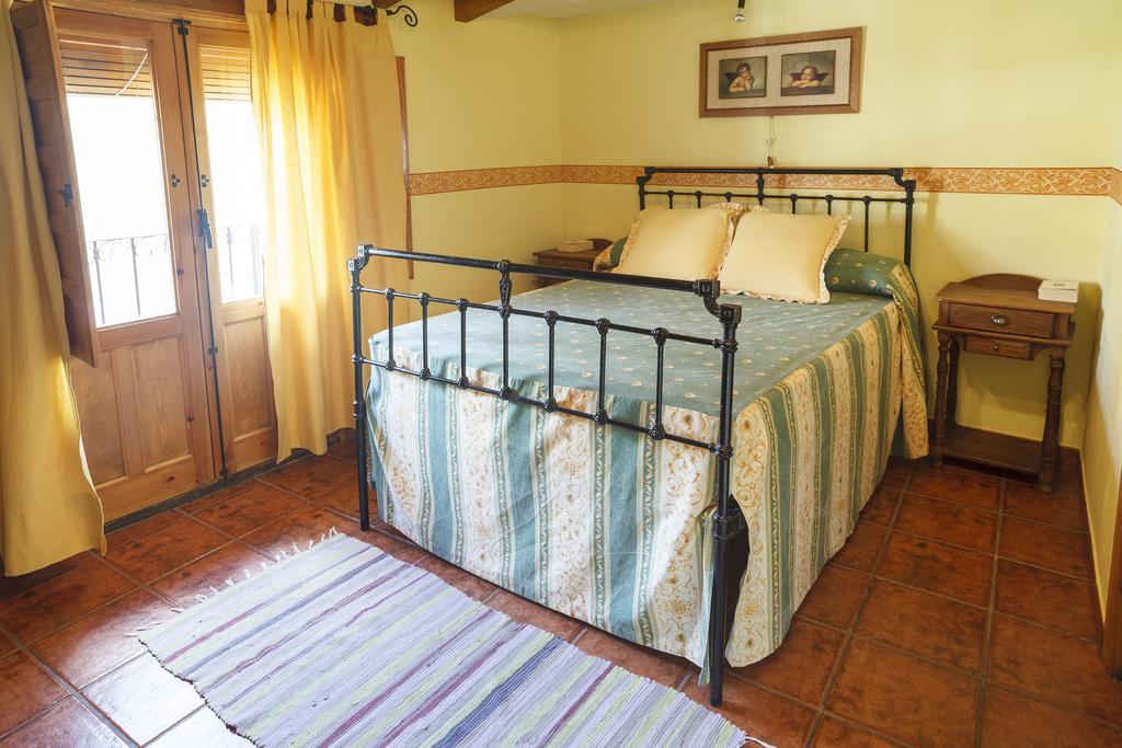 La Casa Del Tio Venancio Pension Caracenilla Kamer foto