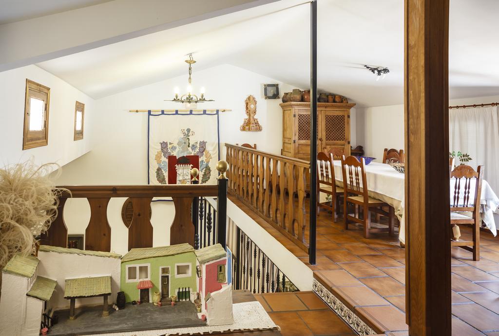 La Casa Del Tio Venancio Pension Caracenilla Buitenkant foto