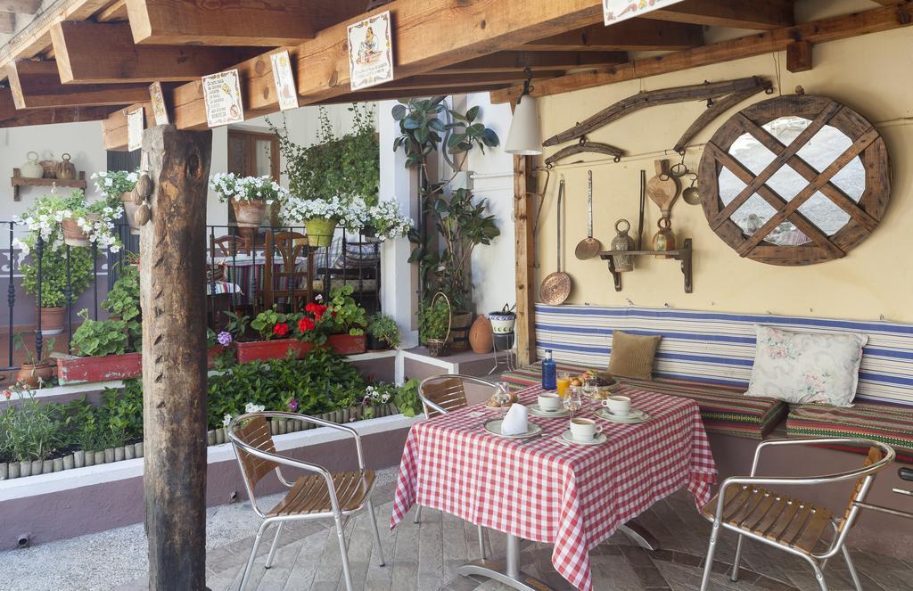 La Casa Del Tio Venancio Pension Caracenilla Buitenkant foto