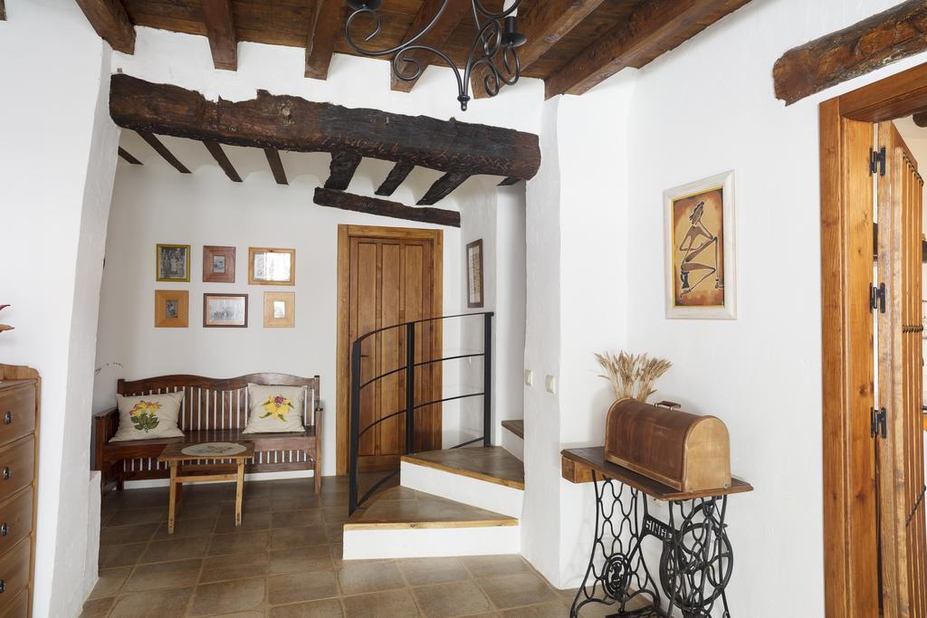 La Casa Del Tio Venancio Pension Caracenilla Buitenkant foto