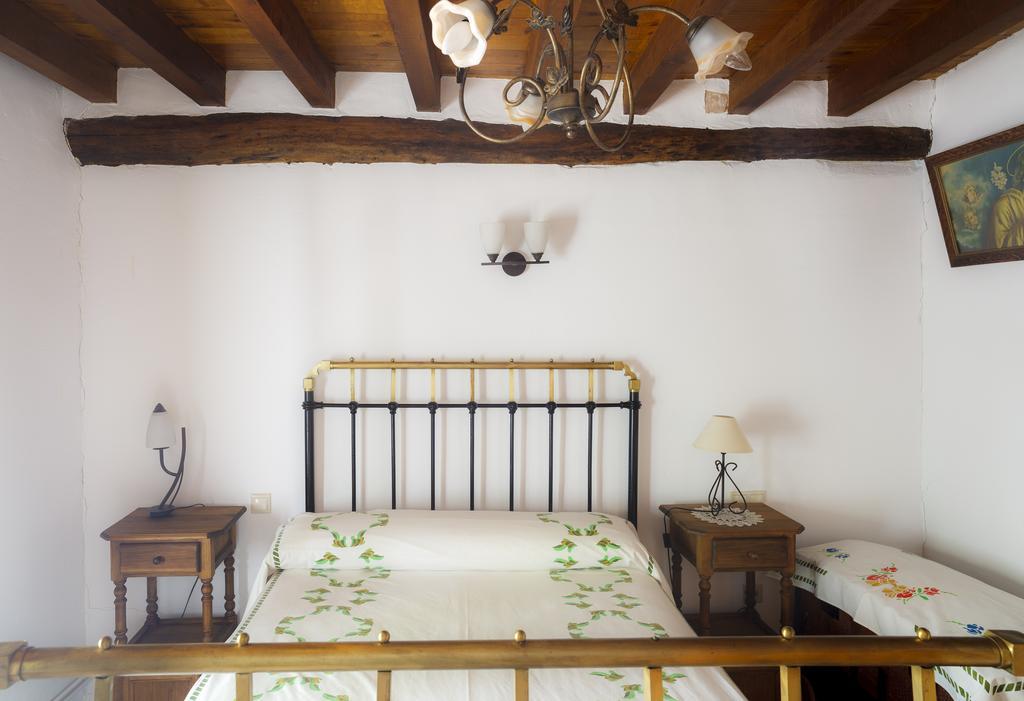 La Casa Del Tio Venancio Pension Caracenilla Kamer foto