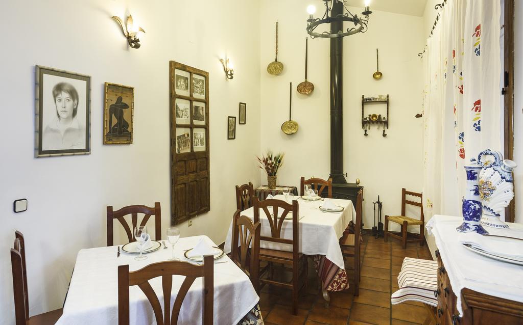 La Casa Del Tio Venancio Pension Caracenilla Buitenkant foto